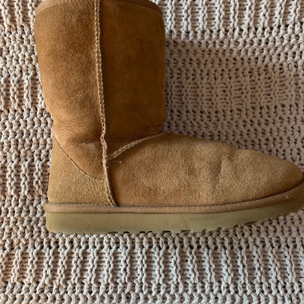 UGGS CLASSIC - Picture 3 of 5
